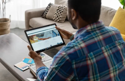 Discover Hidden Website Patterns and Trends Using the LinkedIn Tag